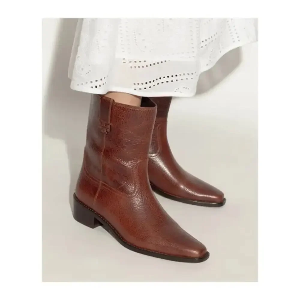Tory Burch step out